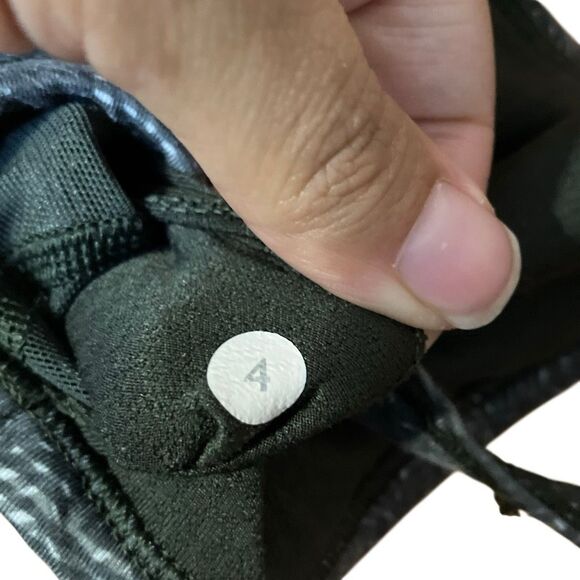 Lululemon free to be wild leaf printed green sports bra Unpadded strappy crisscr - Picture 8 of 11